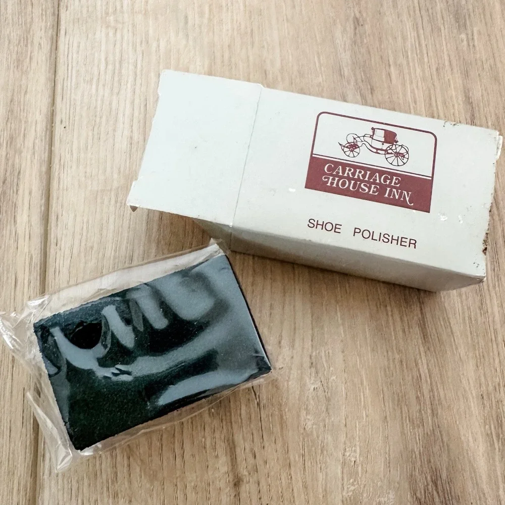 Vintage‎ NEW Carriage House Inn Hotel Shoe Polisher